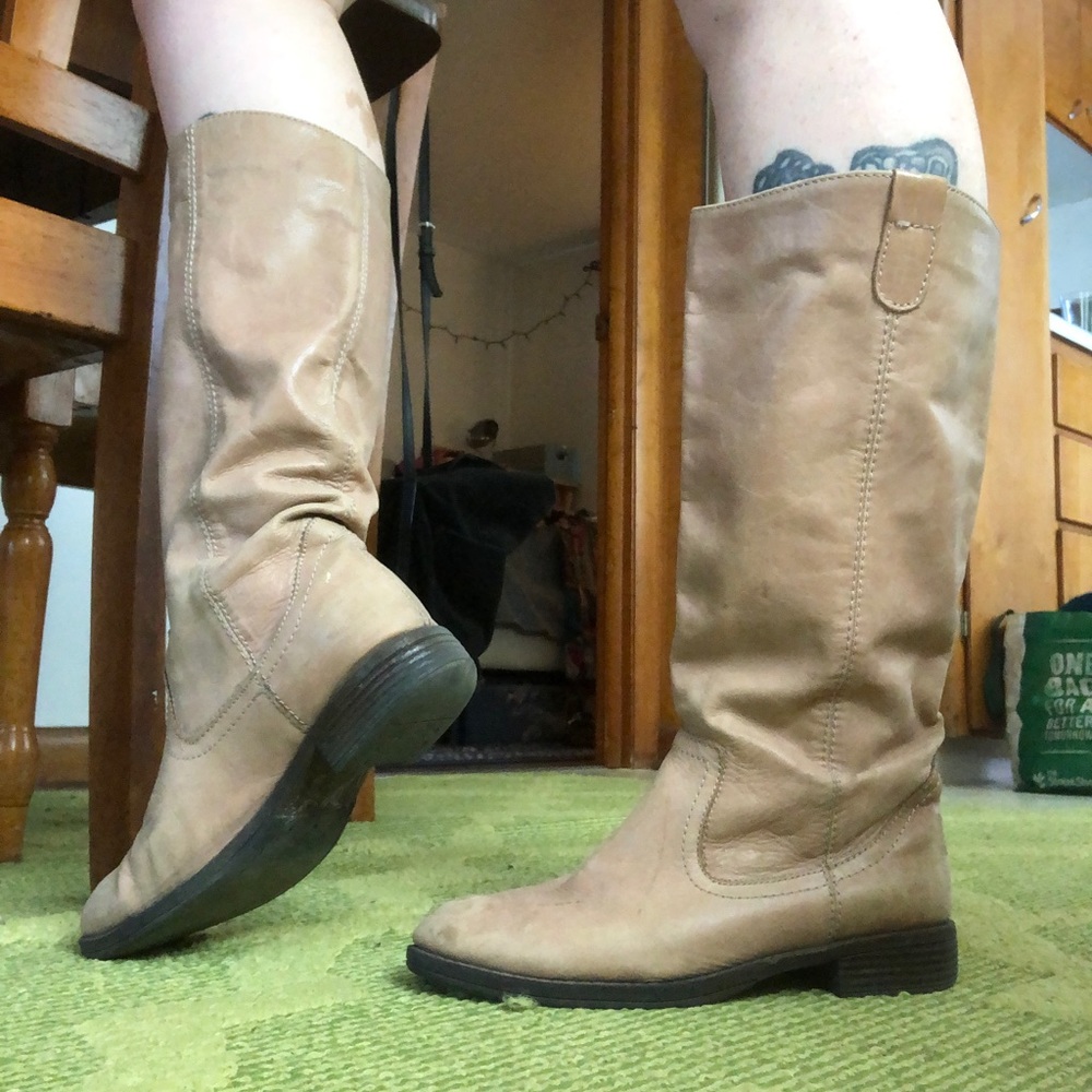 Leather boots